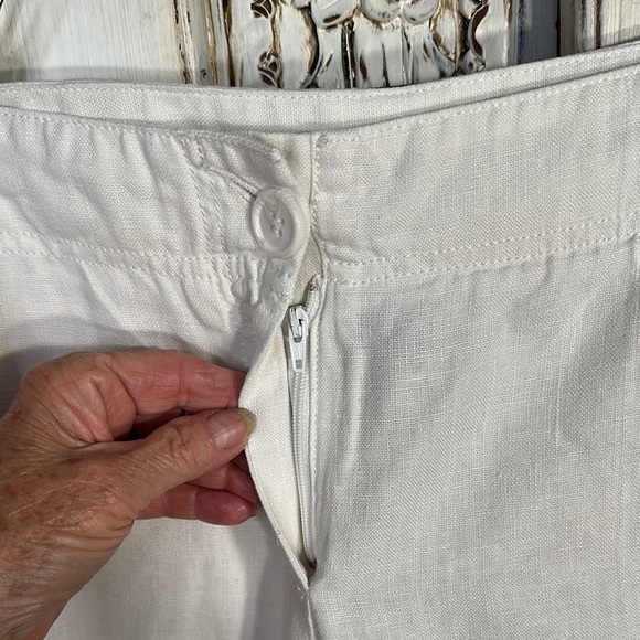 CITY UNLTD The New York City Pant White Wide Leg Linen Cropped Pants - Picture 5 of 10